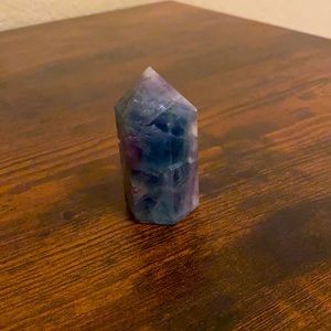 Small fluorite crystal tower